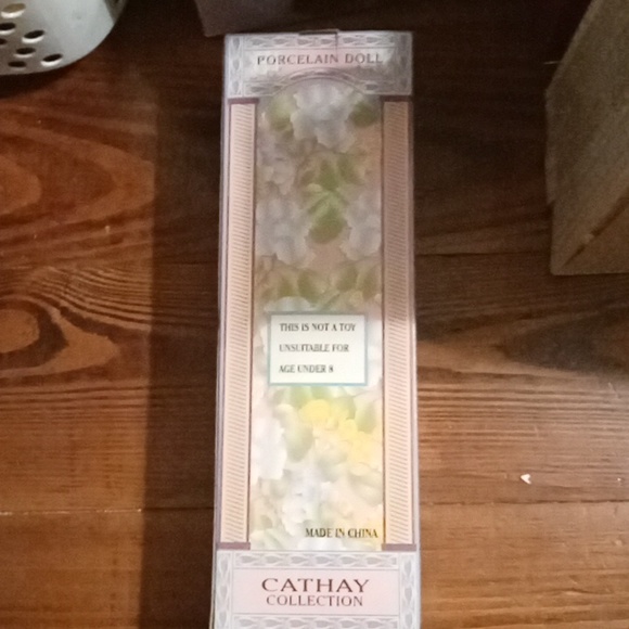 Cathay collection porcelain doll with display stand - Picture 1 of 2